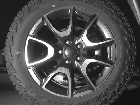 Used 2025 Jeep Compass Trailhawk AWD/4WD image 18