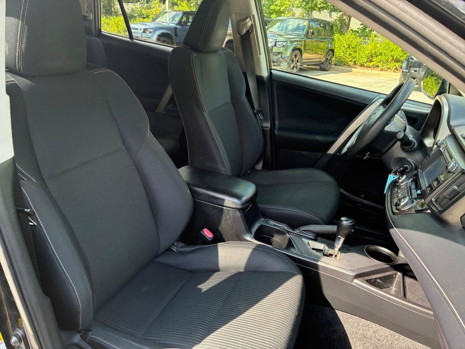 Used 2013 Toyota RAV4 XLE AWD/4WD image 32