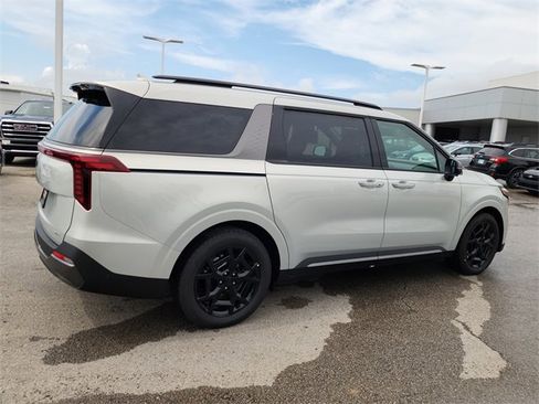 New 2026 Kia Carnival SX Prestige image 2