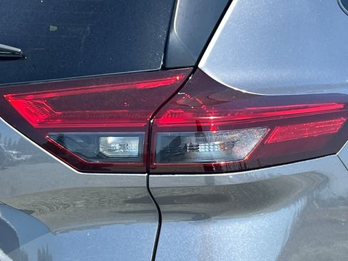 Used 2025 Nissan Rogue SV w/ SV Premium Package FWD image 35