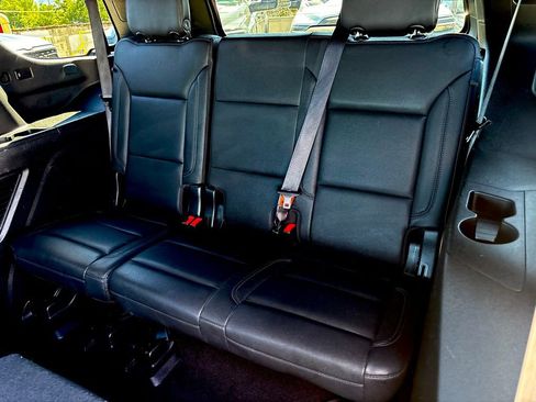 Used 2023 Chevrolet Tahoe LT image 25