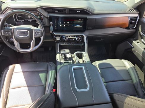 Used 2022 GMC Sierra 1500 Denali w/ Denali Reserve Package AWD/4WD image 9