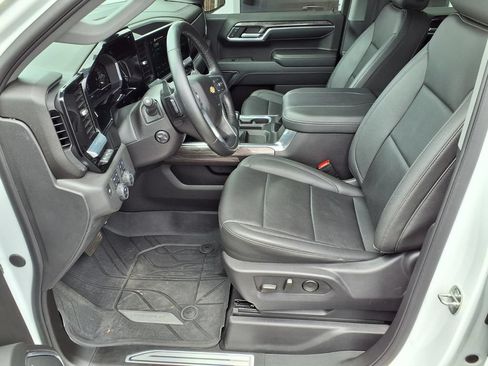 Used 2024 Chevrolet Silverado 1500 LTZ w/ Technology Package AWD/4WD image 18