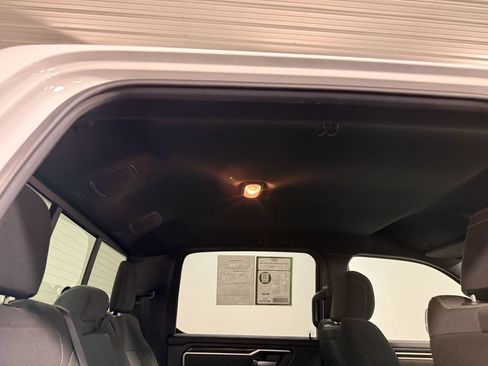 Used 2022 RAM 1500 Big Horn AWD/4WD image 16