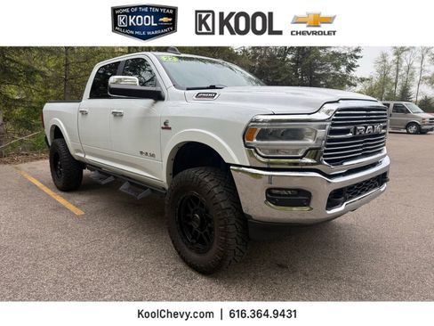 Used 2022 RAM 2500 Laramie AWD/4WD image 1
