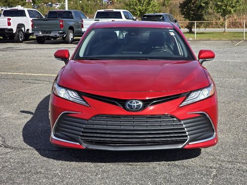 Used 2023 Toyota Camry XLE image 22