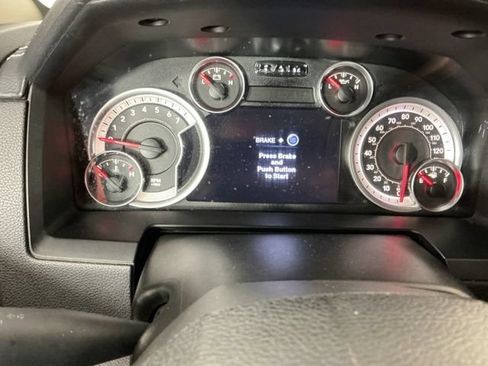 Used 2014 RAM 1500 Laramie w/ Convenience Group AWD/4WD image 19