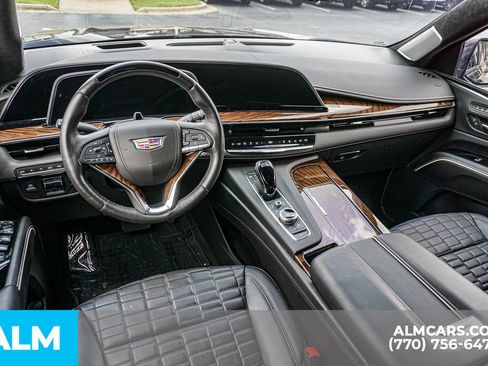 Used 2023 Cadillac Escalade Sport Platinum w/ LPO, ONYX Package AWD/4WD image 28