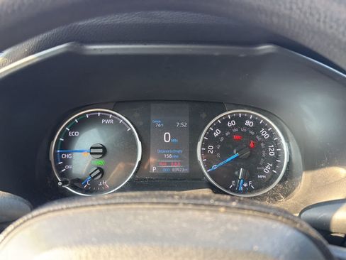 Used 2021 Toyota RAV4 LE AWD/4WD image 13