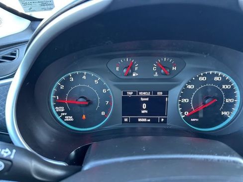 Used 2023 Chevrolet Malibu LS image 14