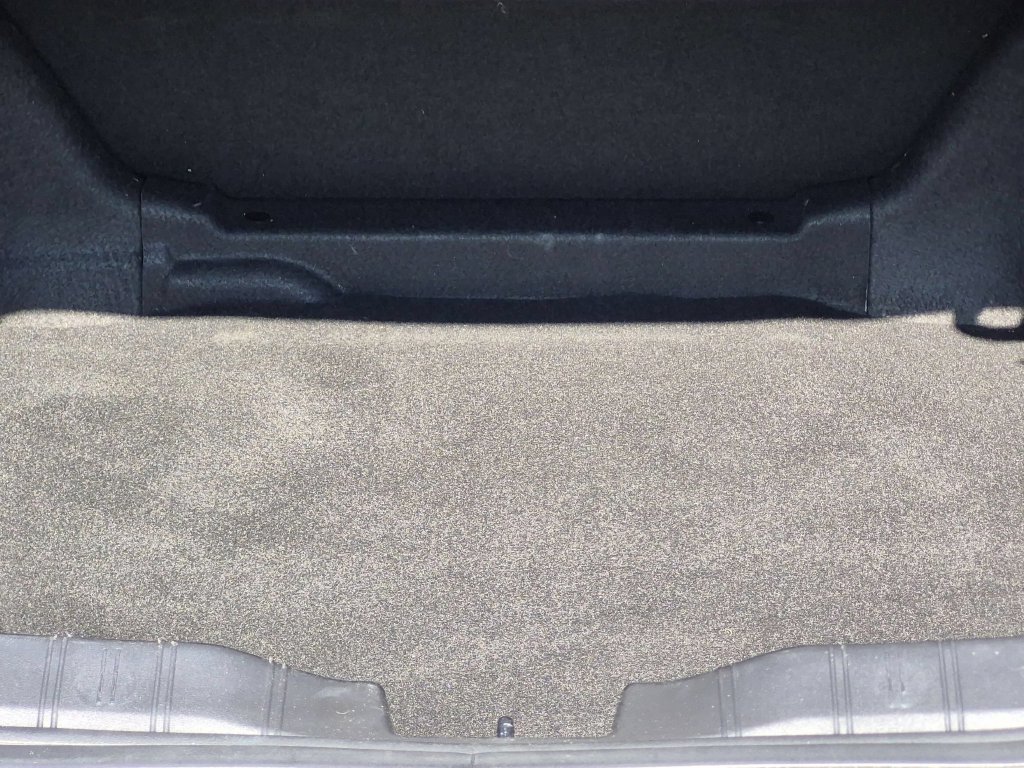 Used 2018 Chevrolet Camaro SS RWD image 8
