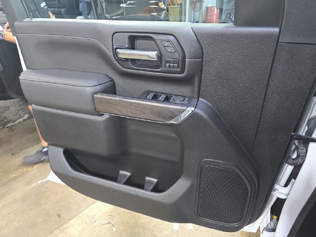 Used 2022 Chevrolet Silverado 2500 LTZ w/ Safety Package AWD/4WD image 27