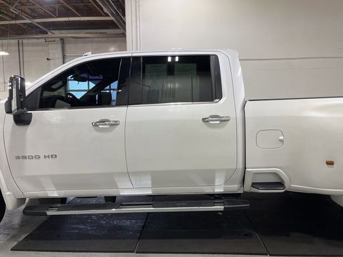 Used 2021 Chevrolet Silverado 3500 LTZ w/ LTZ Convenience Package image 4