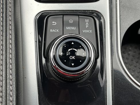 Used 2022 Nissan Maxima Platinum w/ Sport Mat Group image 10