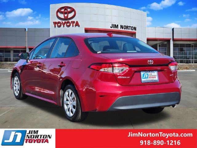 Used 2025 Toyota Corolla LE FWD image 7