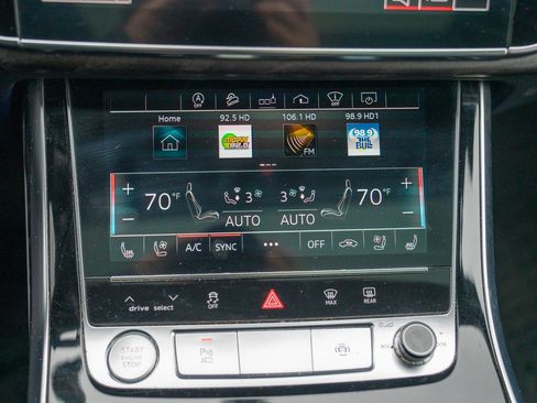 Used 2020 Audi Q7 3.0T Prestige w/ Prestige Package image 17