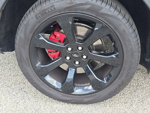 Used 2022 Ford Explorer ST w/ Equipment Group 401A AWD/4WD image 10