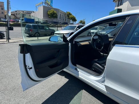 Used 2020 Tesla Model 3 Long Range AWD/4WD image 9