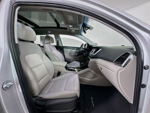 Used 2017 Hyundai Tucson Value AWD/4WD image 29