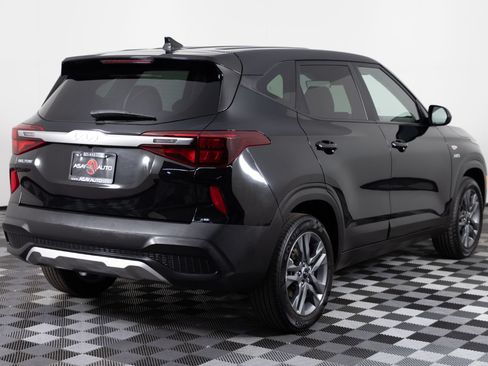 Used 2022 Kia Seltos LX AWD/4WD image 7