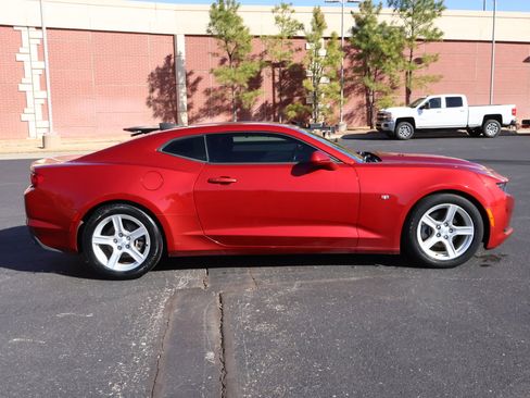 Used 2019 Chevrolet Camaro LT image 25