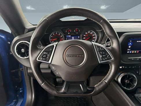 Used 2022 Chevrolet Camaro LT RWD image 11