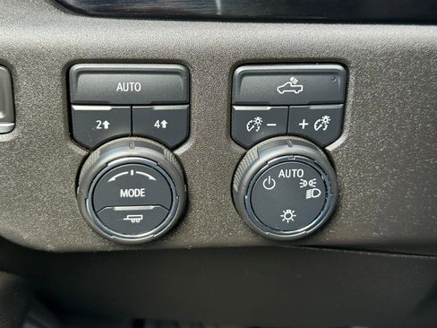 Certified 2023 Chevrolet Silverado 1500 LT image 33