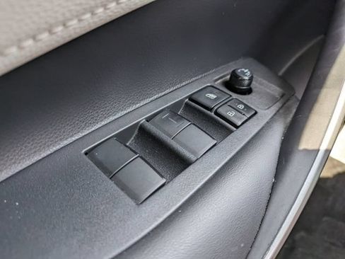 Used 2020 Toyota Corolla SE FWD image 19