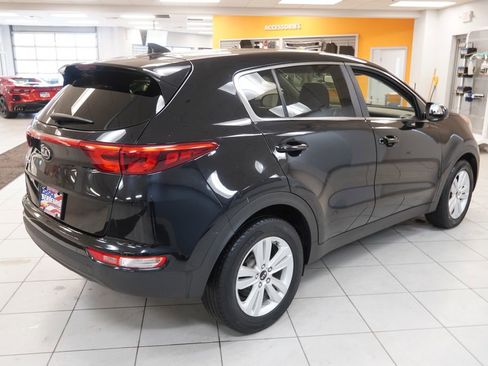 Used 2018 Kia Sportage LX FWD image 12