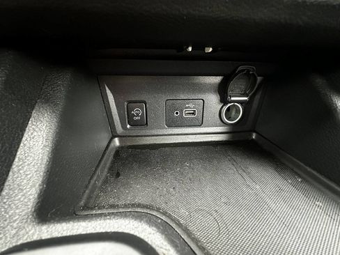 Used 2024 Nissan Sentra S FWD image 17