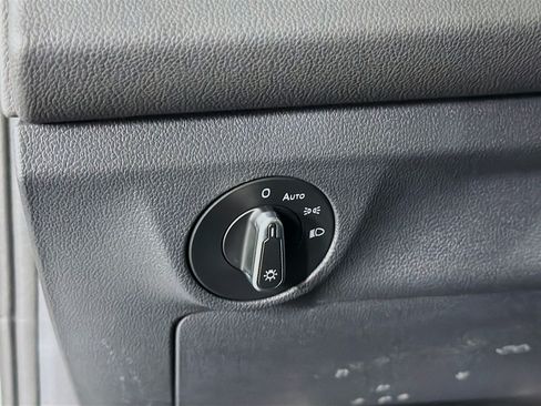 Used 2025 Volkswagen Jetta Sport FWD image 17