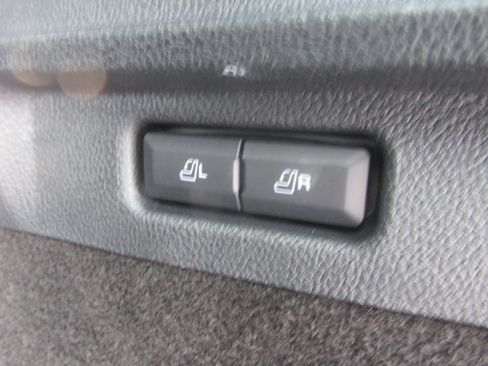 Used 2022 Lincoln Corsair AWD w/ Premium Package image 23