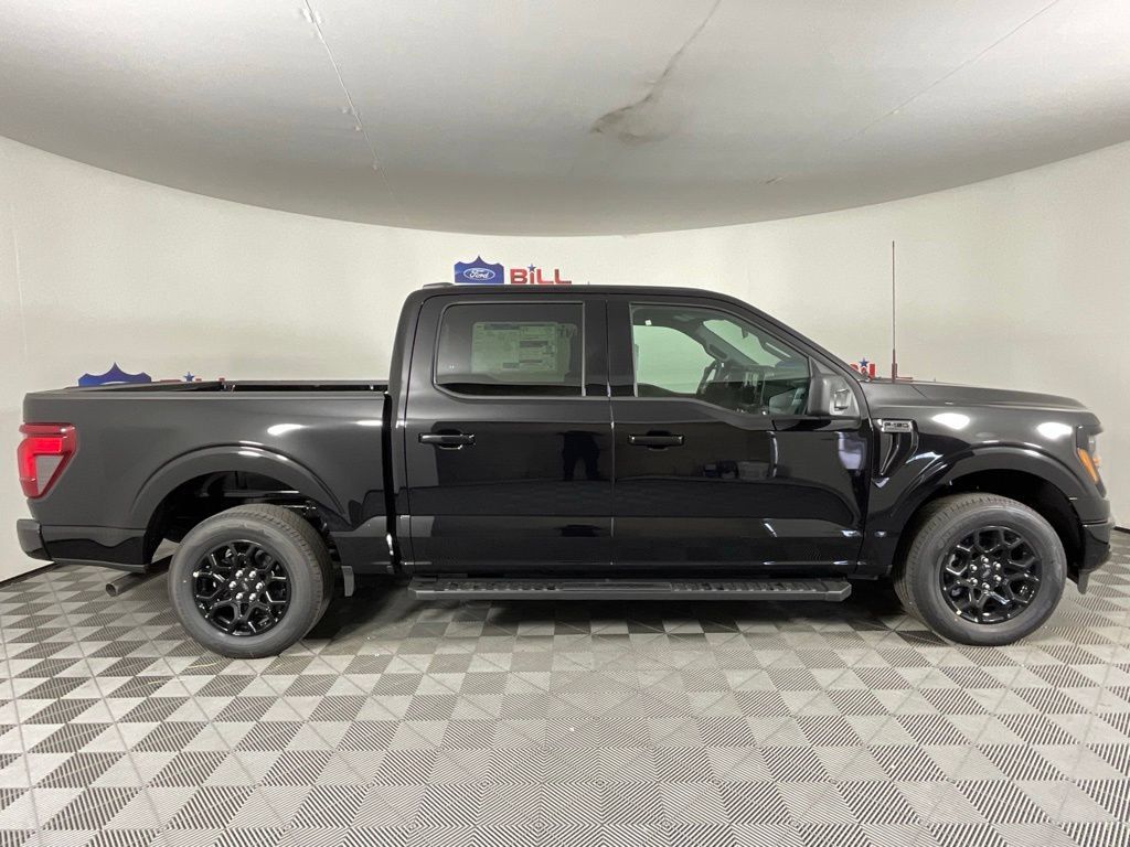 New 2026 Ford F150 XLT w/ XLT Black Appearance Package RWD image 2