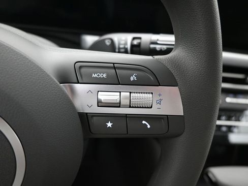 Used 2025 Hyundai Sonata SE image 18