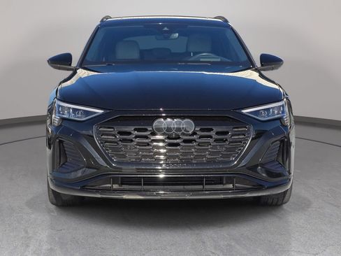 Used 2024 Audi Q8 e-tron Prestige w/ Prestige Package AWD/4WD image 4