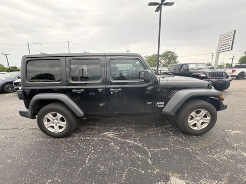 Used 2020 Jeep Wrangler Unlimited Sport AWD/4WD image 3