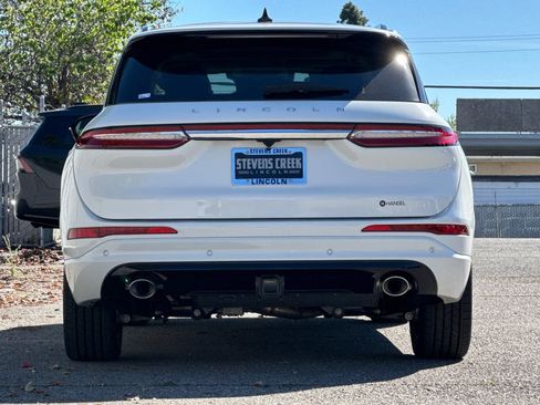 New 2026 Lincoln Corsair Grand Touring image 6