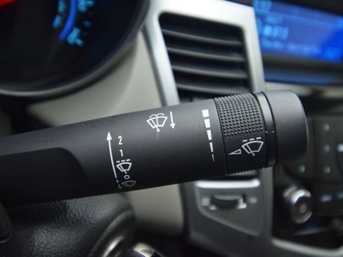 Used 2012 Chevrolet Cruze LT image 28