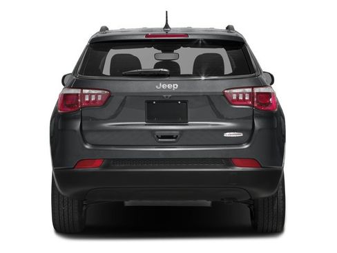 Used 2017 Jeep Compass Latitude w/ Popular Equipment Group AWD/4WD image 8
