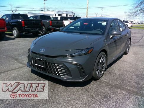 New 2026 Toyota Camry SE FWD image 5