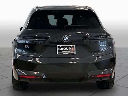 Used 2024 BMW iX xDrive50 w/ Premium Package AWD/4WD image 4
