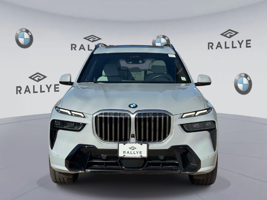 Certified 2024 BMW X7 xDrive40i w/ Dynamic Handling Package AWD/4WD image 2