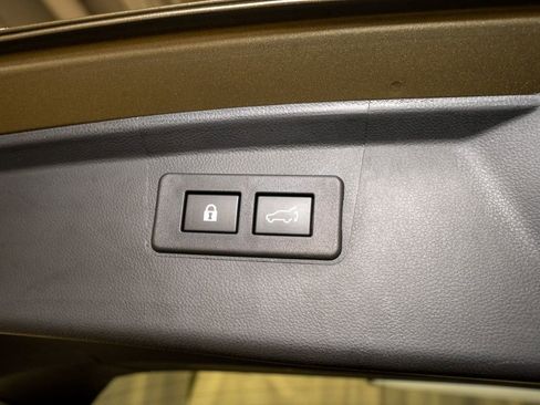 Used 2023 Subaru Outback Touring image 6