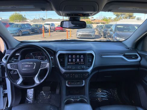 Used 2023 GMC Acadia SLT image 36