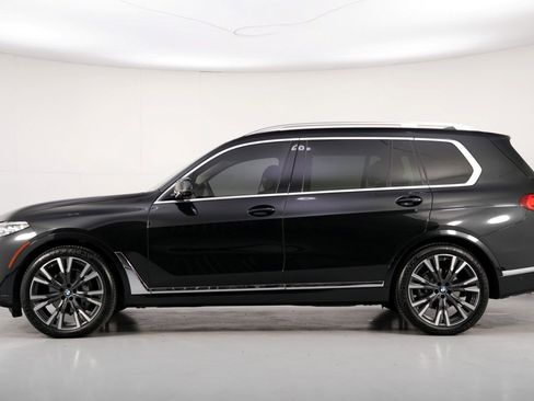 Used 2022 BMW X7 xDrive40i w/ Premium Package image 9