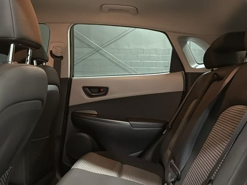 Used 2019 Hyundai Kona SE FWD image 20