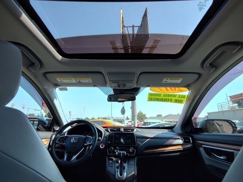 Used 2017 Honda CR-V Touring image 41