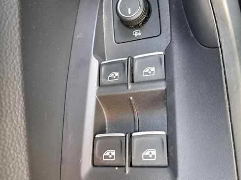 Used 2023 Volkswagen Jetta SE w/ Panoramic Sunroof Package image 17