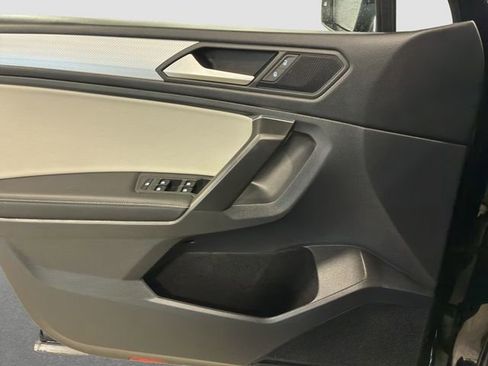 Used 2022 Volkswagen Tiguan S image 10