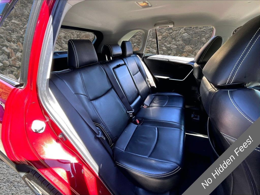 Used 2019 Toyota RAV4 LE w/ All Weather Liner Package AWD/4WD image 24